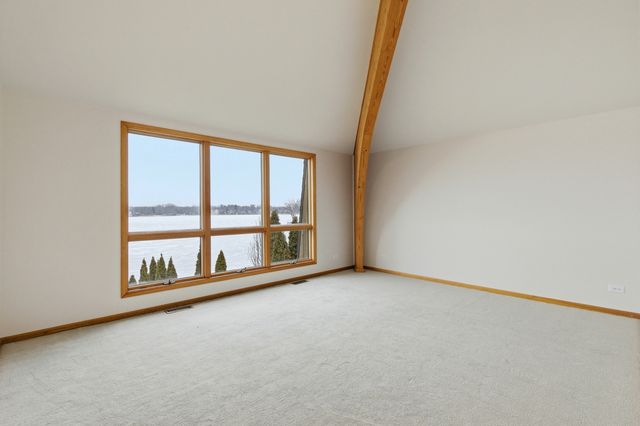 25402 W Dering Lane, Lake Villa, IL 60046