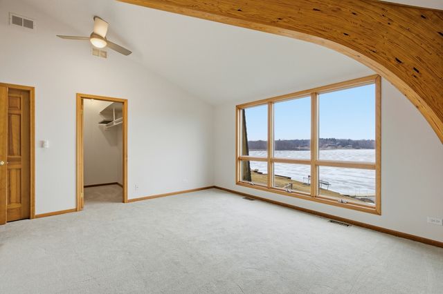 25402 W Dering Lane, Lake Villa, IL 60046