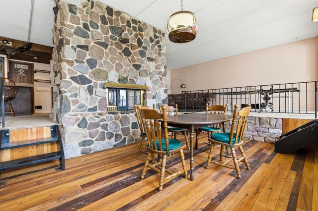 25402 W Dering Lane, Lake Villa, IL 60046