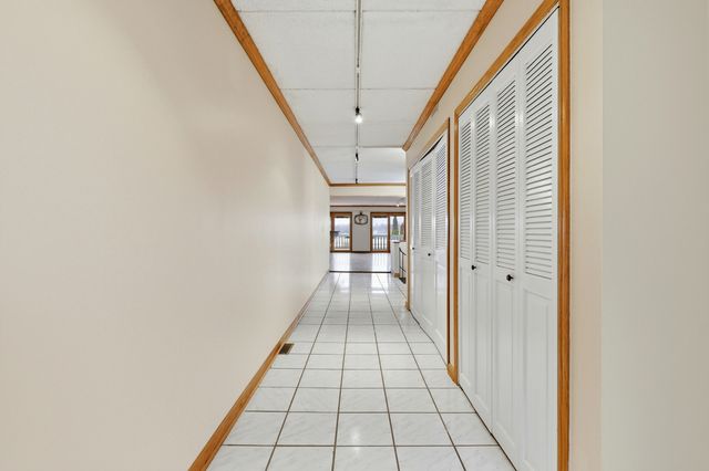 25402 W Dering Lane, Lake Villa, IL 60046