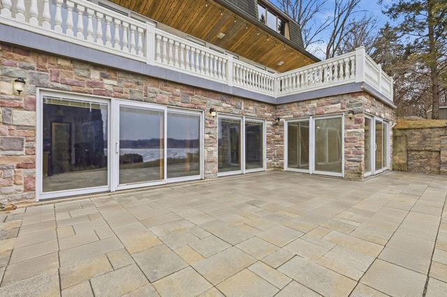 25402 W Dering Lane, Lake Villa, IL 60046