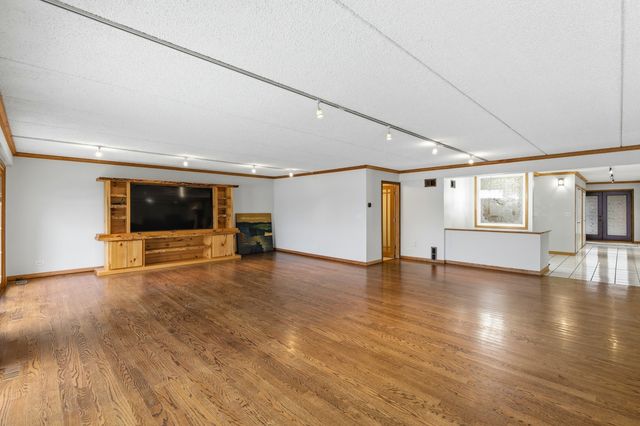 25402 W Dering Lane, Lake Villa, IL 60046