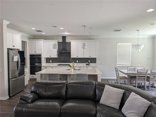 19410 ROSEMOOR AVENUE, Lutz, FL 33558