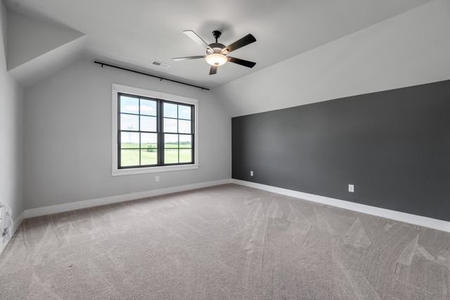 231 The Oaks Boulevard, Versailles, KY 40383