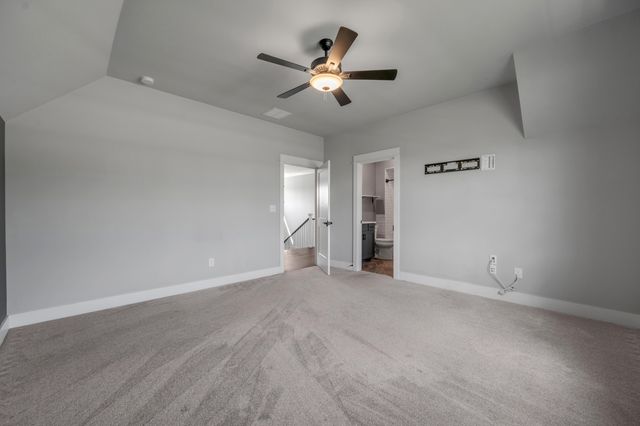 231 The Oaks Boulevard, Versailles, KY 40383