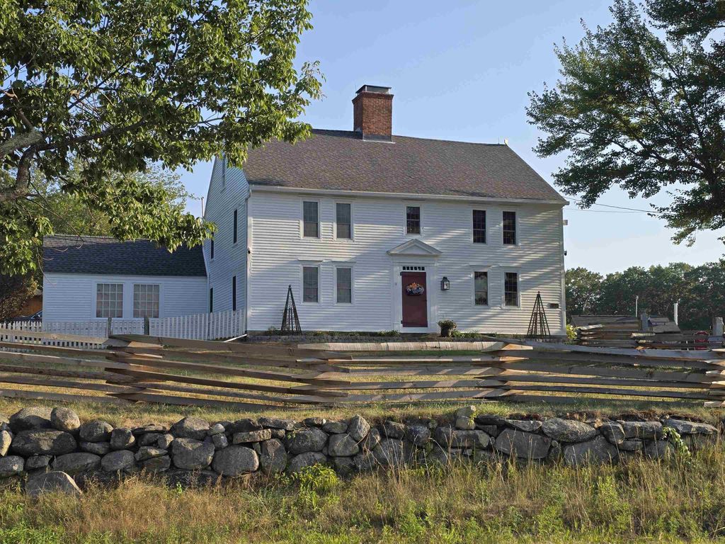 392 High Street, Candia, NH 03034