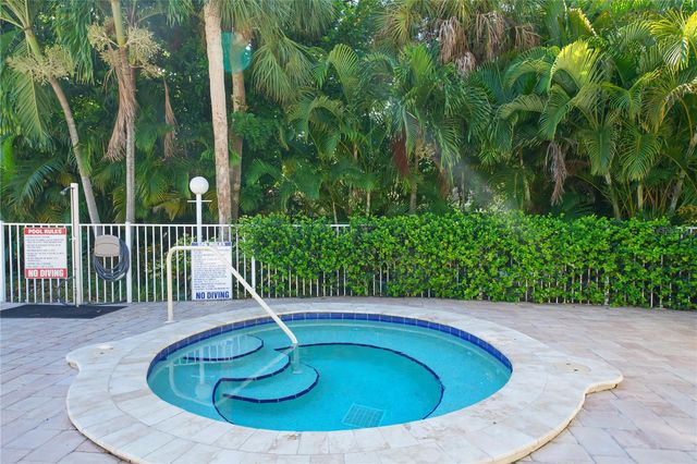 5311 GULF OF MEXICO DRIVE 3, Longboat Key, FL 34228