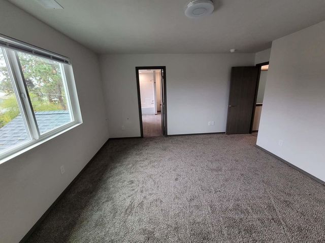 6027 N Smith St, Spokane, WA 99208