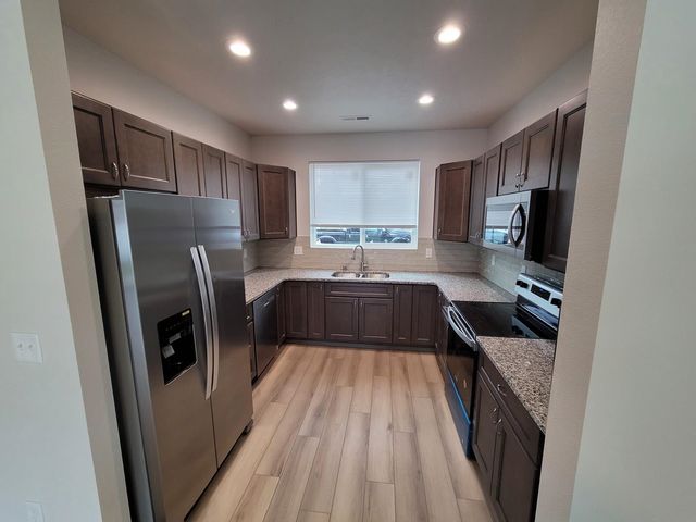 6027 N Smith St, Spokane, WA 99208