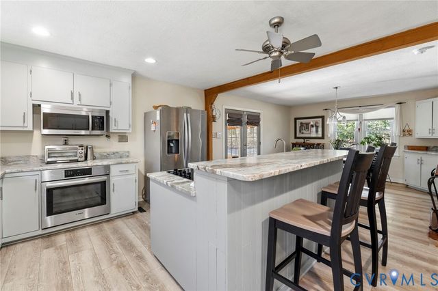 9411 Poly Pl, Midlothian, VA 23112