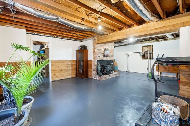 9411 Poly Pl, Midlothian, VA 23112