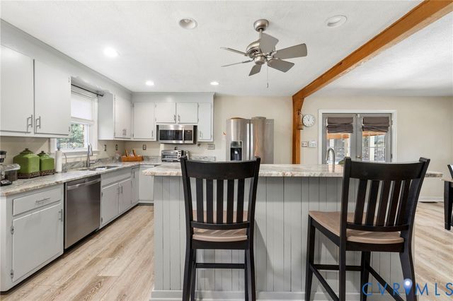 9411 Poly Pl, Midlothian, VA 23112