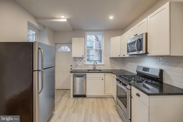 1227 S PEACH ST, Philadelphia, PA 19143