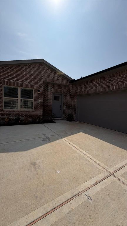 2615 Piemonte Avenue Cir, Spring, TX 77388