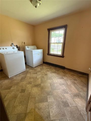 26 Flora Avenue, Woonsocket, RI 02895