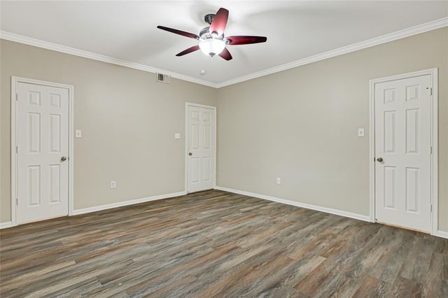 1100 Augusta Drive 79, Houston, TX 77057