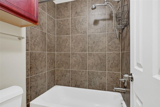 1100 Augusta Drive 79, Houston, TX 77057