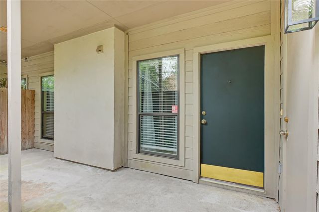 1100 Augusta Drive 79, Houston, TX 77057