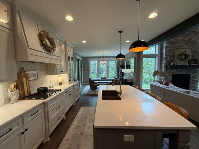 9103 SW 12th Street, Lee's Summit, MO 64064