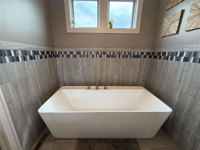 9103 SW 12th Street, Lee's Summit, MO 64064