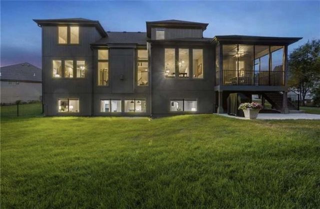 9103 SW 12th Street, Lee's Summit, MO 64064