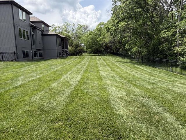 9103 SW 12th Street, Lee's Summit, MO 64064