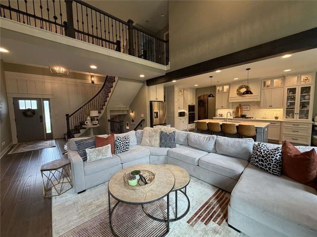 9103 SW 12th Street, Lee's Summit, MO 64064