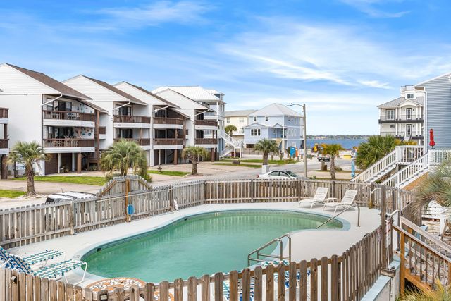 1430 Tina Drive APT 9, Navarre, FL 32566