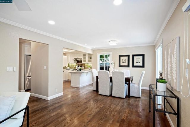 33 Leeds Ct E, Danville, CA 94526