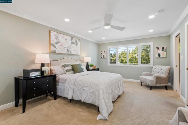 33 Leeds Ct E, Danville, CA 94526