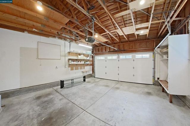 33 Leeds Ct E, Danville, CA 94526