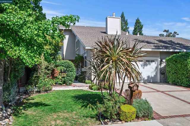 33 Leeds Ct E, Danville, CA 94526