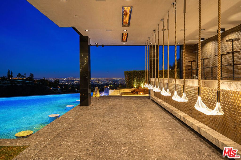 Image 27 of property listing at 1200 Bel Air Road, Los Angeles, CA 90077