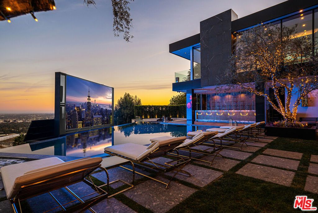 Image 3 of property listing at 1200 Bel Air Road, Los Angeles, CA 90077