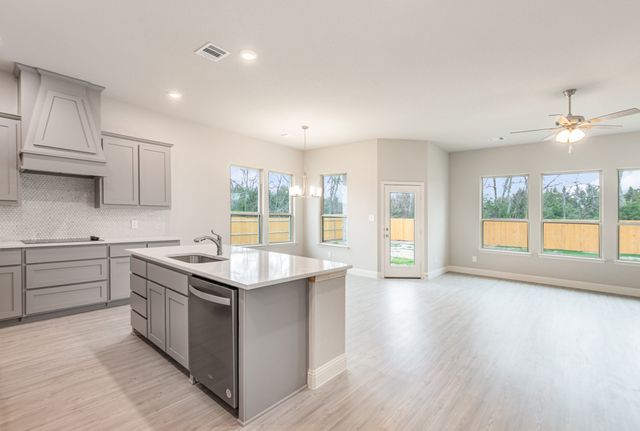 1019 Ella Drive, Desoto, TX 75115