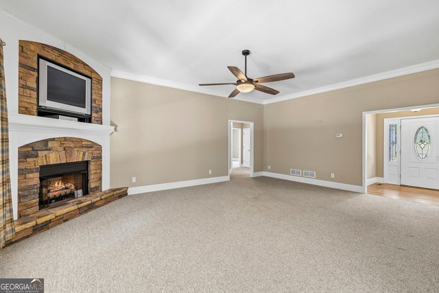 2055 Lakewood Trace, Grayson, GA 30017