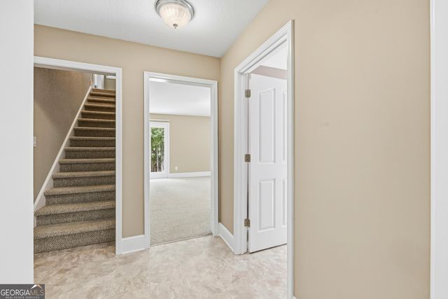 2055 Lakewood Trace, Grayson, GA 30017