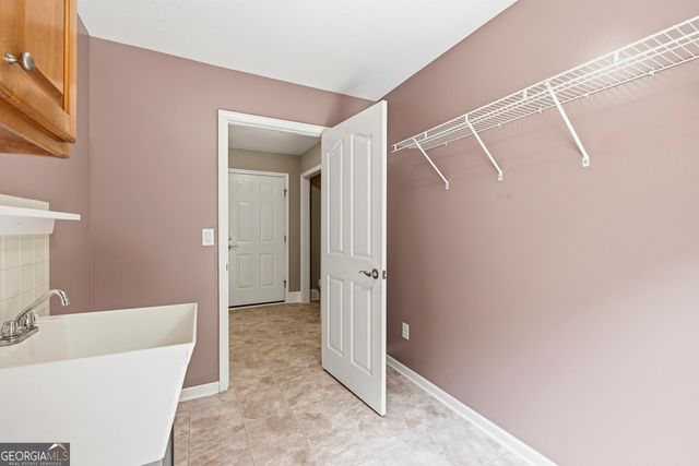 2055 Lakewood Trace, Grayson, GA 30017