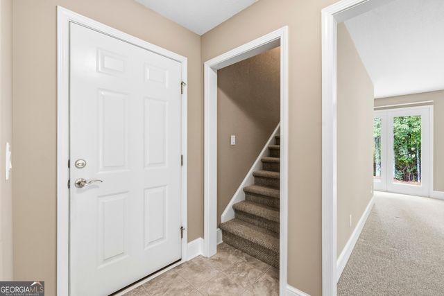 2055 Lakewood Trace, Grayson, GA 30017