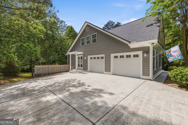2055 Lakewood Trace, Grayson, GA 30017