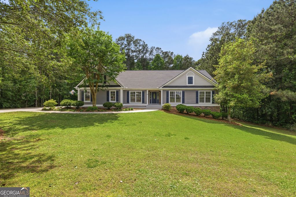 2055 Lakewood Trace, Grayson, GA 30017