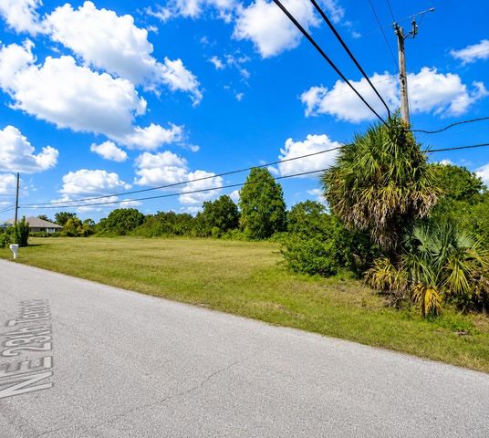 2133 NE 25TH TER, Cape Coral, FL 33909