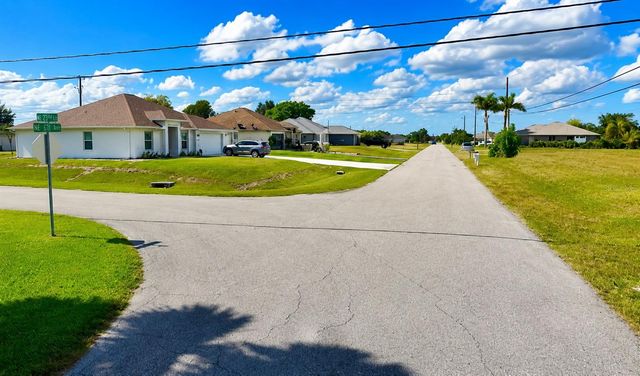 2133 NE 25TH TER, Cape Coral, FL 33909