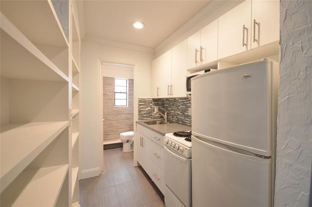 835 NE 15TH Avenue 5, Fort Lauderdale, FL 33304