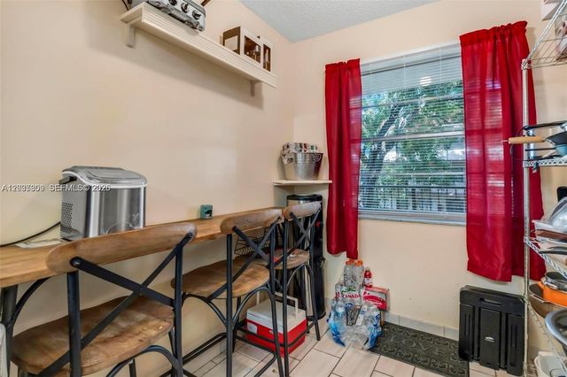 3321 NW 47th Terrace 330, Lauderdale Lakes, FL 33319