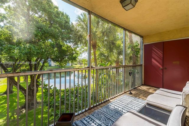 3321 NW 47th Terrace 330, Lauderdale Lakes, FL 33319