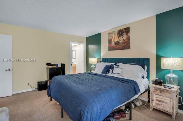 3321 NW 47th Terrace 330, Lauderdale Lakes, FL 33319