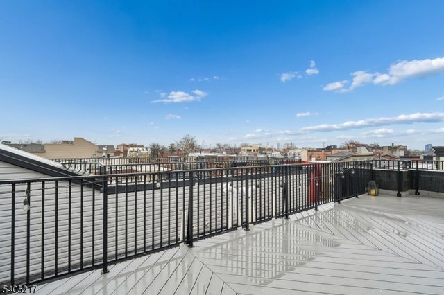 104 Poplar St 2, Jersey City, NJ 07307