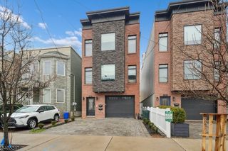 104 Poplar St 2, Jersey City, NJ 07307