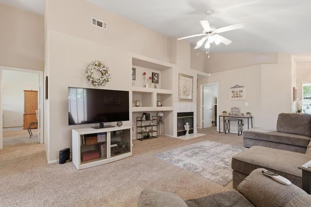 1685 Augusta Ln, Yuba City, CA 95993